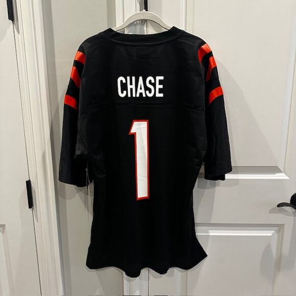 Ja'Marr Chase NWT Men's NFL Pro-Line Jersey Cincinnati Bengals Large - Picture 3 of 8